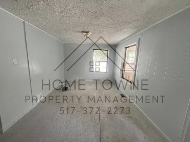 Photo - 1120 W Washtenaw St