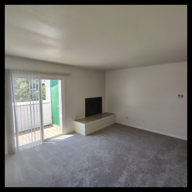 Photo - 600 Reusens Rd Unit D38