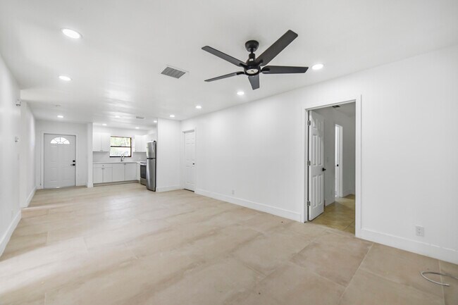 Photo - 12452 Guilford Way