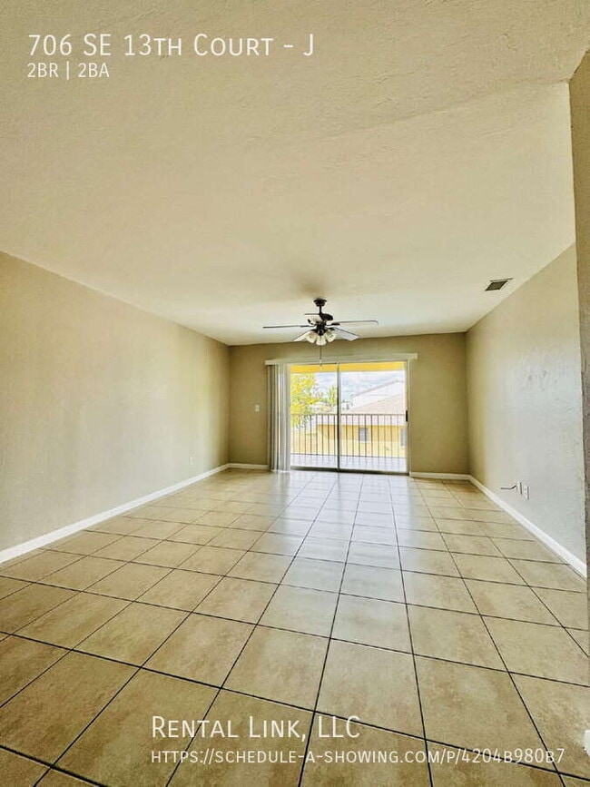 Photo - 706 SE 13th Ct Unit J