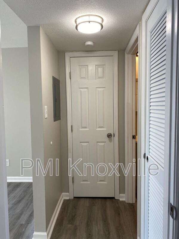 Photo - 123 Ingersoll Ave Unit Apt 12