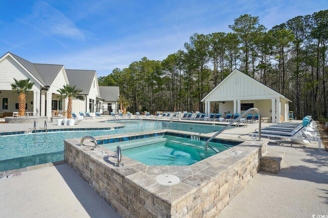 Photo - 331 Pickwick Dr Unit B4