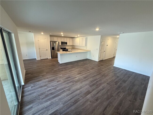 Photo - 7936 N Golfview Dr