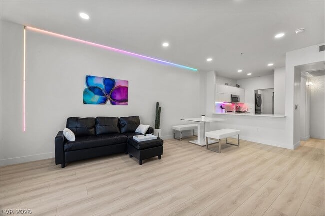 Building Photo - 7107 S Durango Dr Unit 203