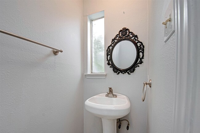 Photo - 8312 Augustine Dr Unit D