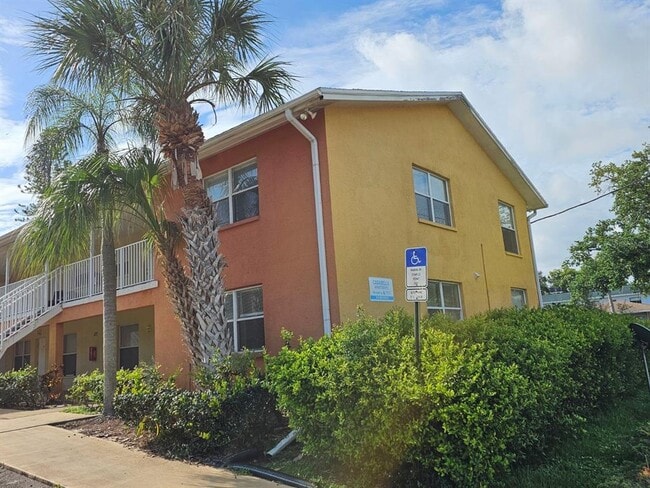 Photo - 117 N Evergreen Ave Unit 205