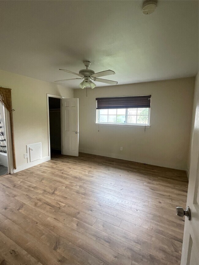 Photo - 4011 Ebbtide Dr