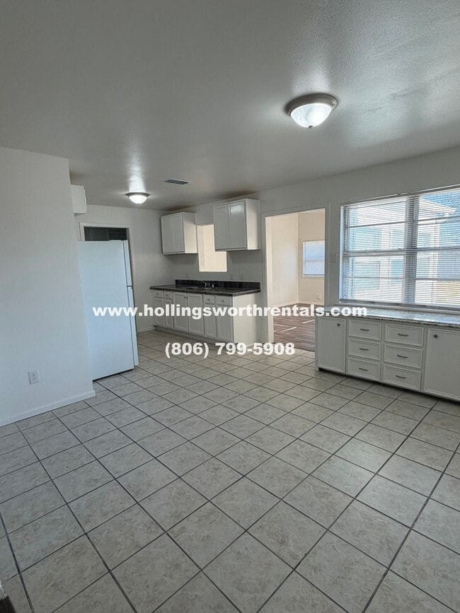 Photo - Spacious 3 Bedroom, 2 Bath, 2 Car Garage with bonus room