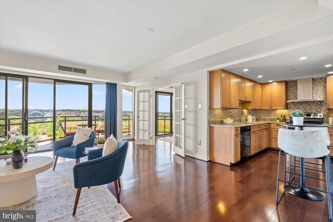 Photo - 1530 Key Blvd Unidad 816