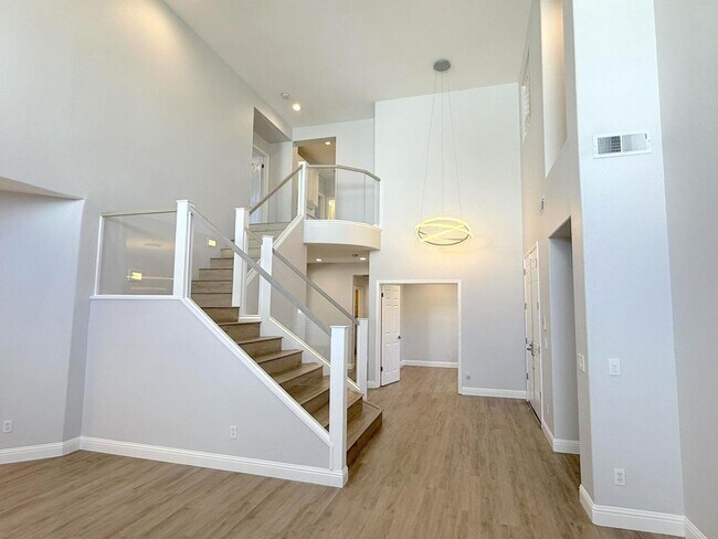 Photo - Beautifully Remodeled Modern Home In Wests...