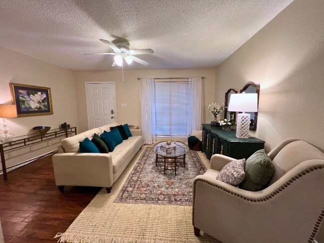 Photo - 604 Meadow Lark Ave Unidad A