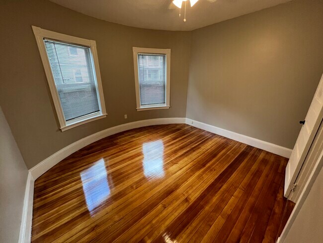 Photo - 51 Ibbetson St Unit 2