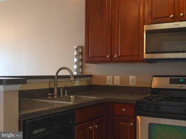 Photo - 15620 Everglade Ln