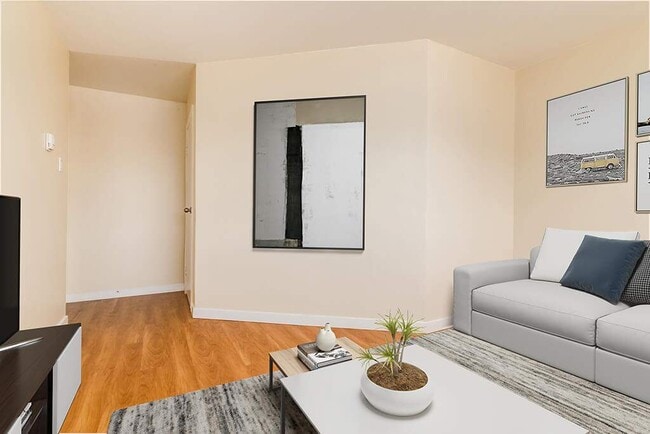 Photo - Skyview Apartments