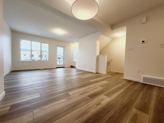 Photo - 1182 Aster Blvd