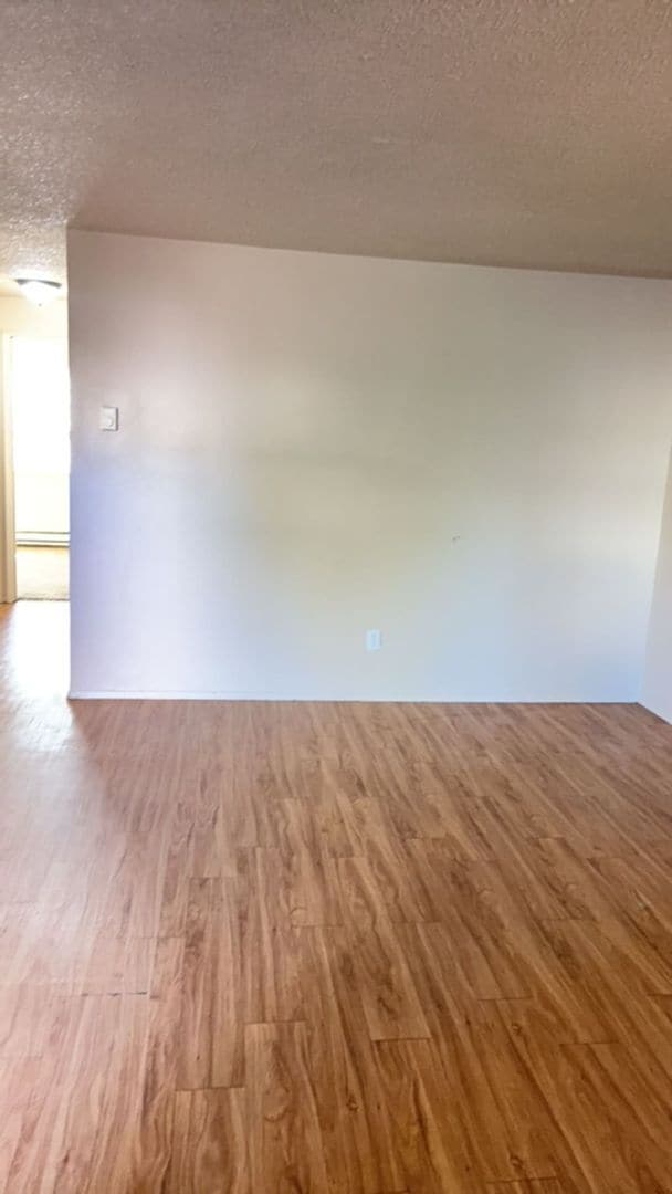 Photo - (858) Foxfire Apartments - 2 Bedroom / 1 Bathroom - Updated Unit 461-B (R)