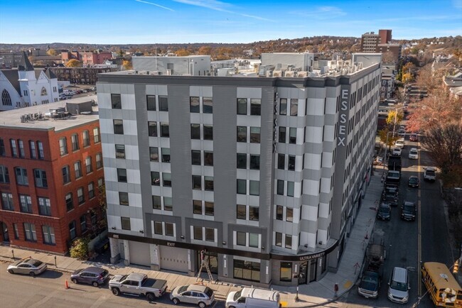 Building Photo - 585 Essex St Unit 715 Rental