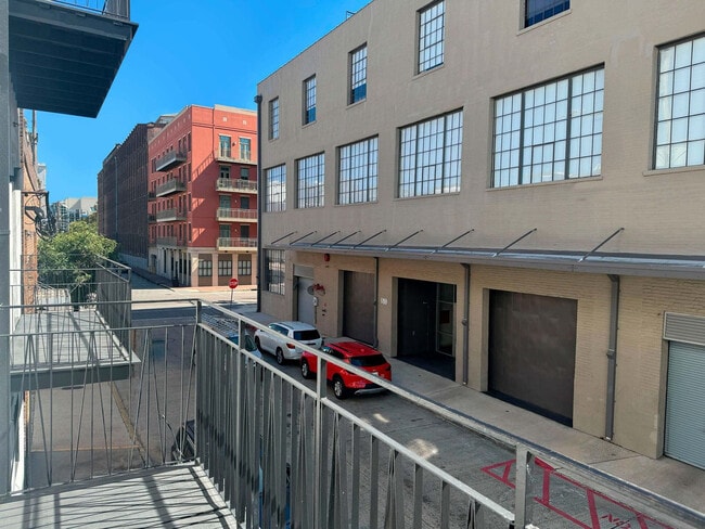 Photo - 1050 Annunciation St Unidad SI ID1272300P