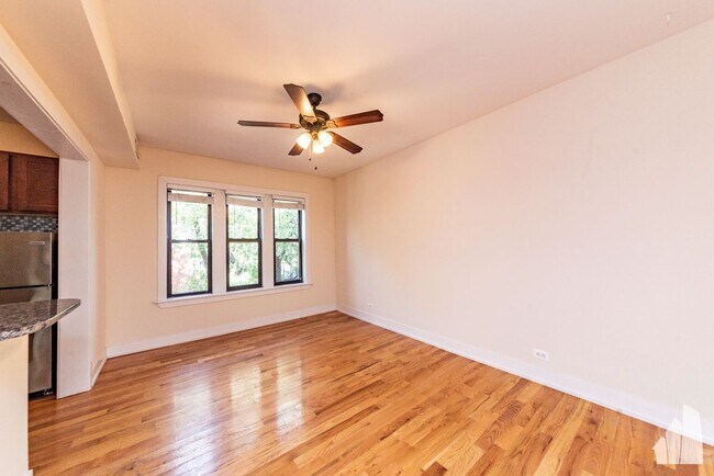 Photo - 3517 N Racine Ave