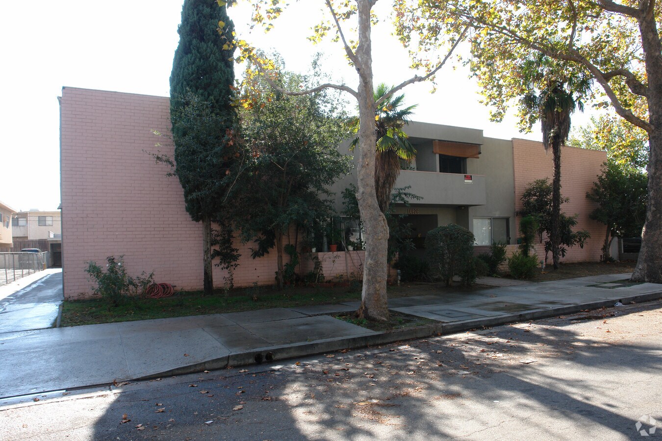 Photo - 14826 Gilmore St