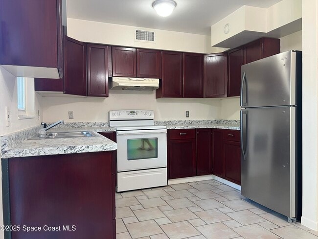 Photo - 130 Moore Ave