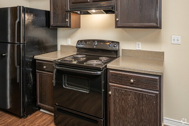 1BR, 1BA - 712SF