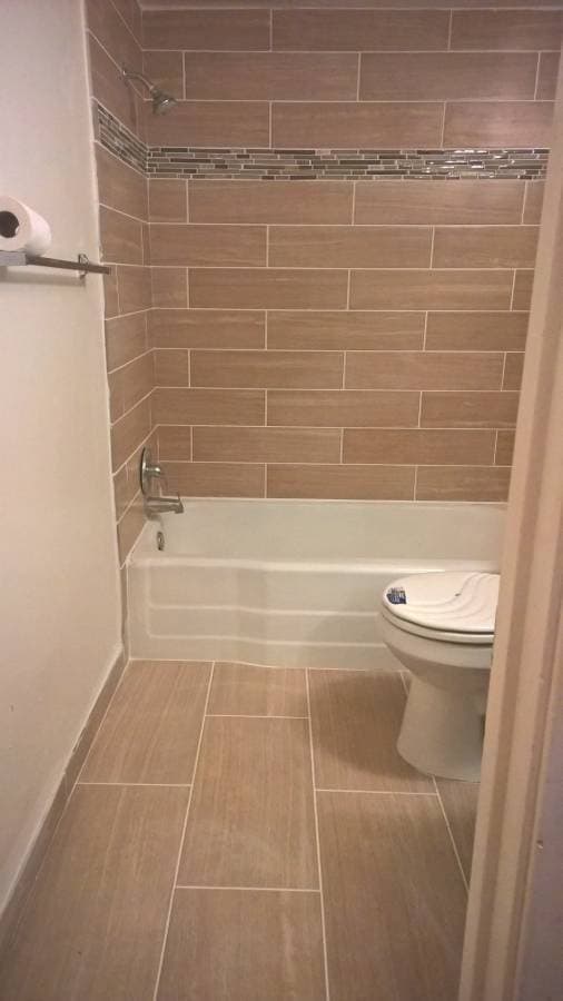 Bathroom - 628 E Drachman St Unit D