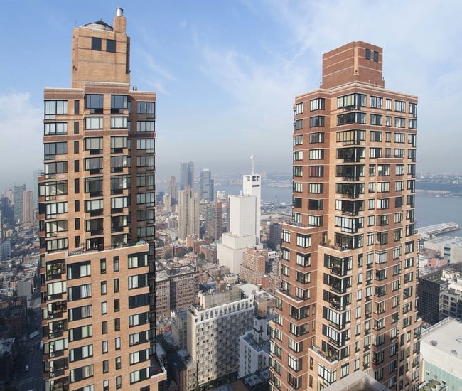 One Columbus Place - One Columbus Place Apartments