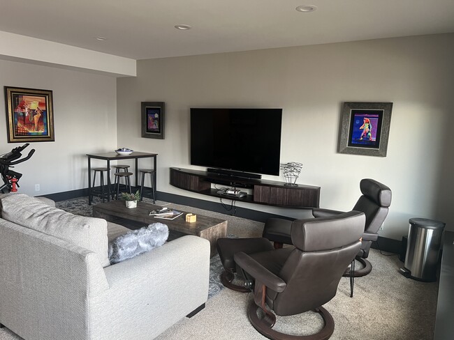 Photo - 5144 N Lauralwood St