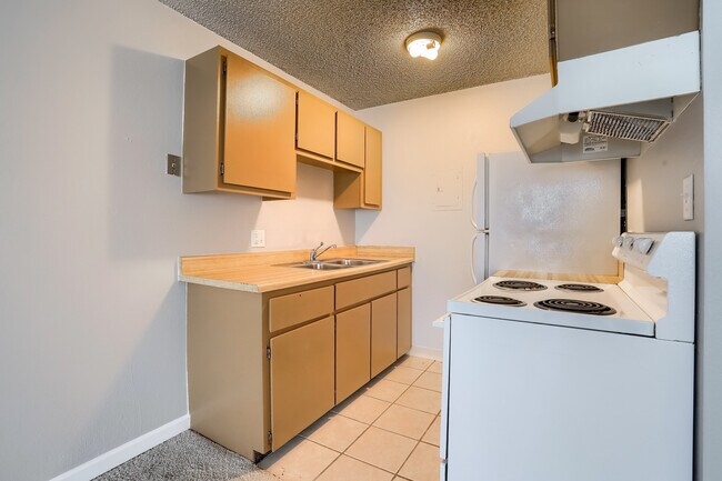 Un-renovated 1 Bedroom
