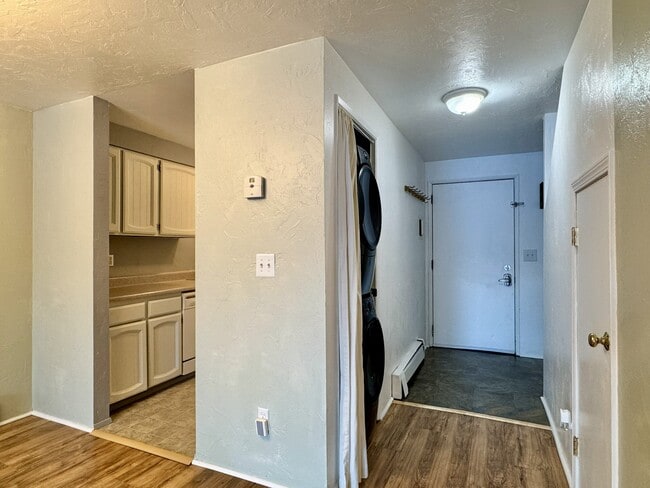 Photo - 3264 Mendenhall Loop Rd