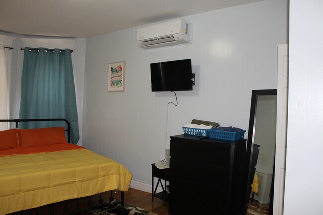 Photo - 1491 Sterling Pl