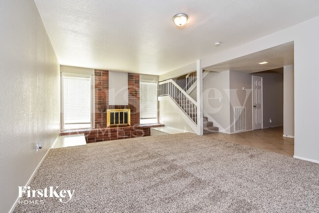 Photo - 3909 Almondwood Dr