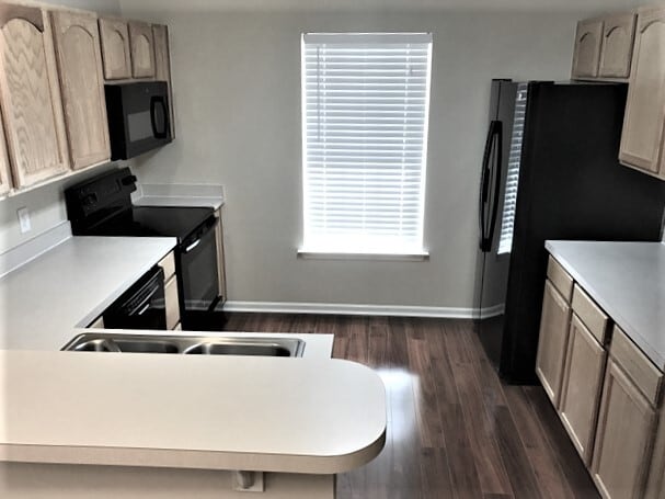 Photo - 56 Sandy Pointe Dr