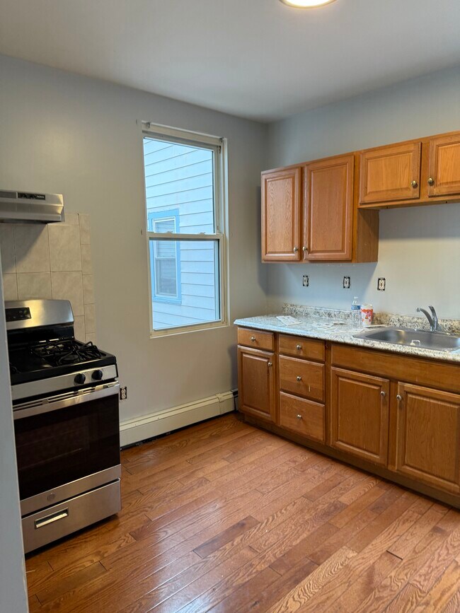 Photo - 75 Putnam St Unidad 1