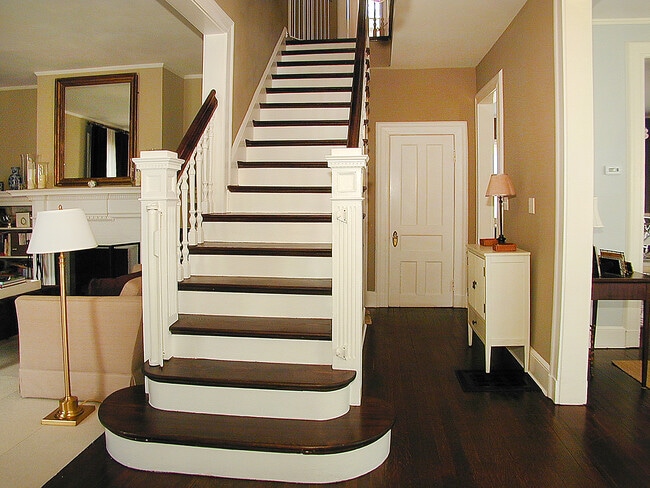 Entry foyer - 195 Bishop St.