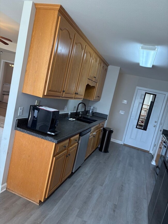 Photo - 212 Hannah Rd