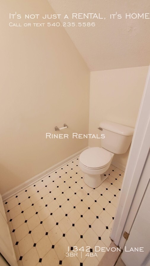 Photo - 1342 Devon Ln