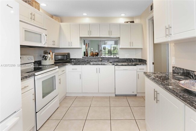 850 SW 138th Ave Unit 408D