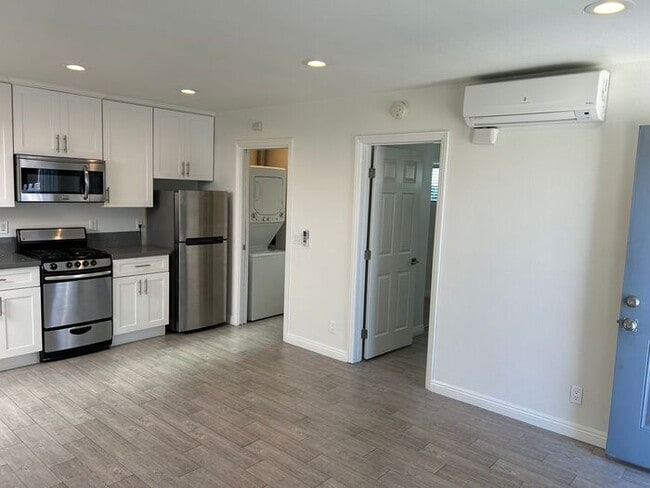 Photo - FANTASTIC 1BD 1BA FOR LEASE!
