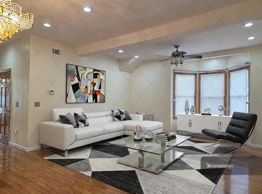 Photo - 561 AVENUE E