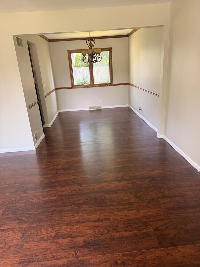 Photo - 4810 Eastwood Ct