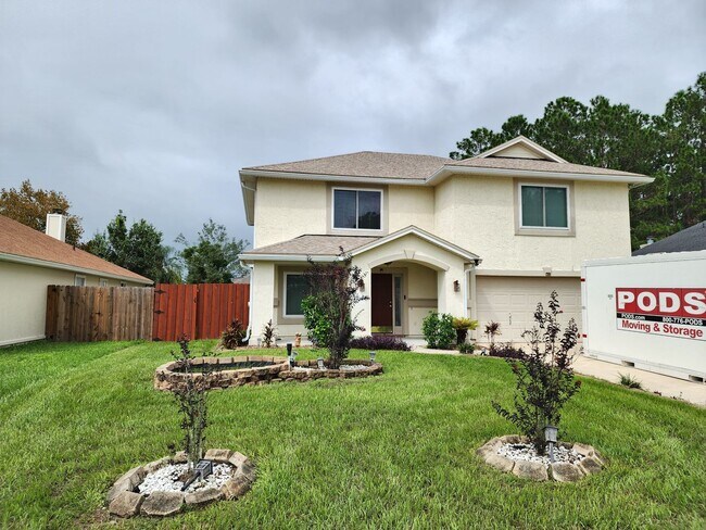 Photo - 4 Bedroom 2.5 Bath with in ground pool loc...