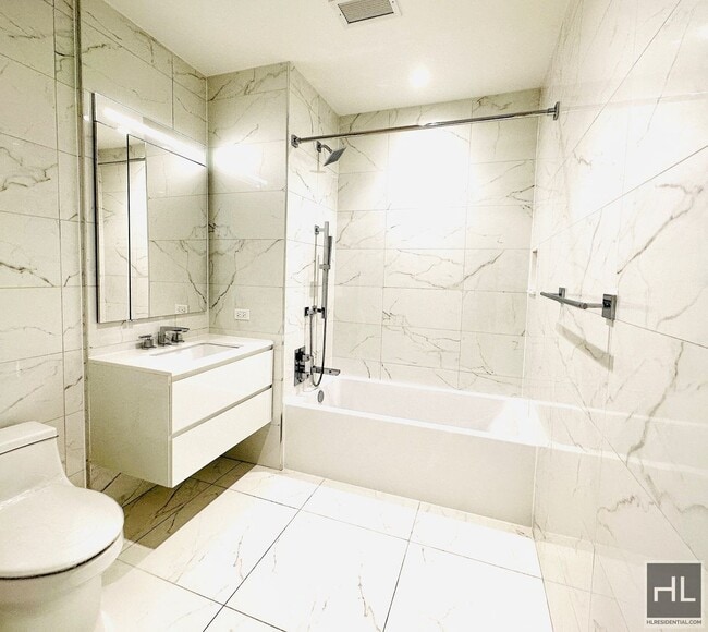 Photo - East 44th Street Unidad 35G