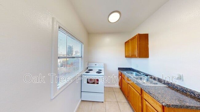 Photo - 2451 Seminary Ave