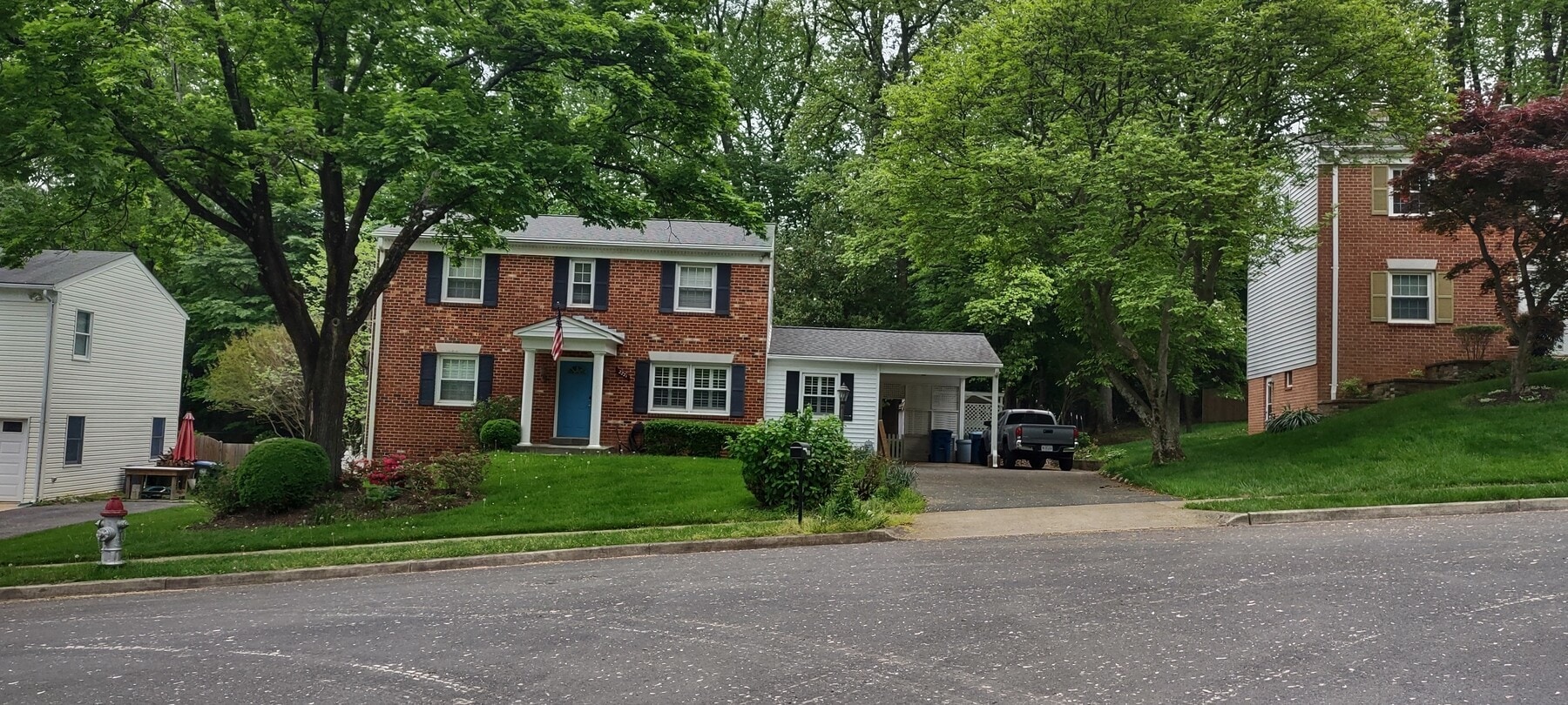Photo - 2221 Senseney Ln