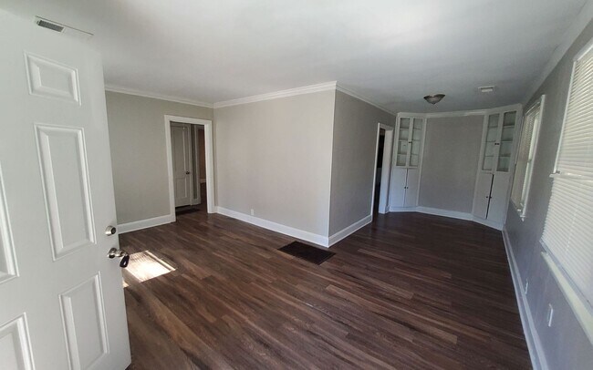 Photo - 3994 Oak Cliff Rd