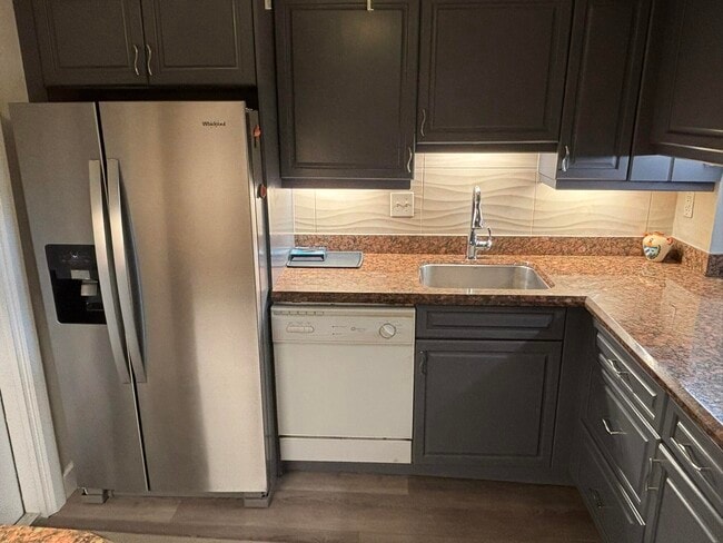 Photo - 2668 Garden Dr N Unit 312