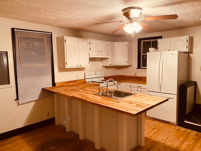 Photo - 111 Summer St Unit 3