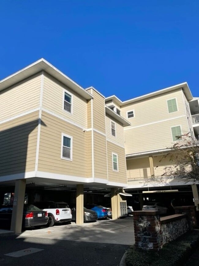 Photo - Woodbury Row